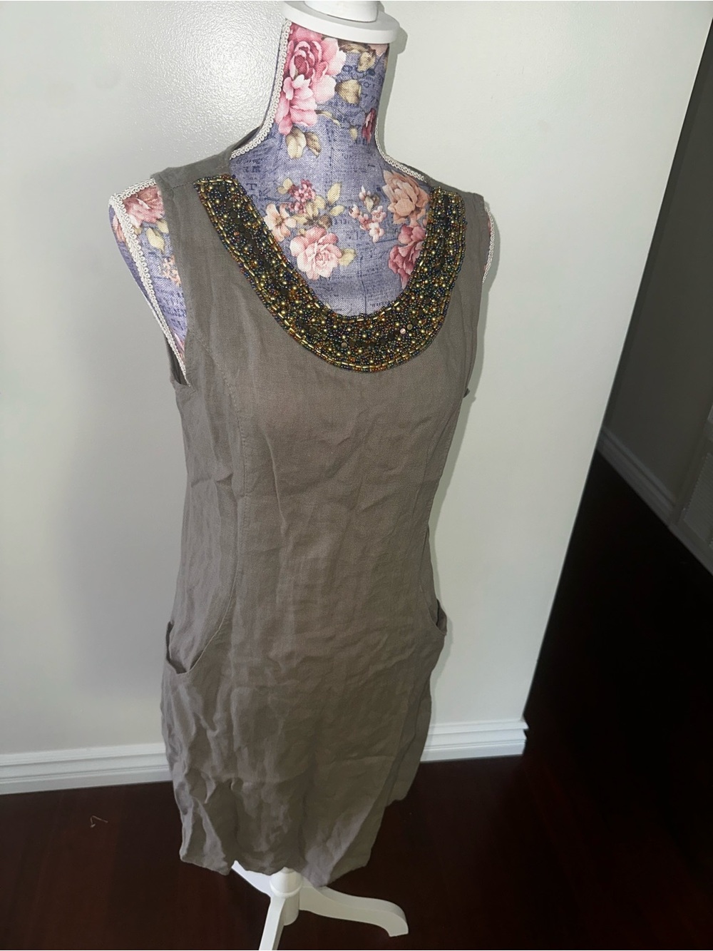 Beaded Scoop Neck Sleeveless Dress in Taupe